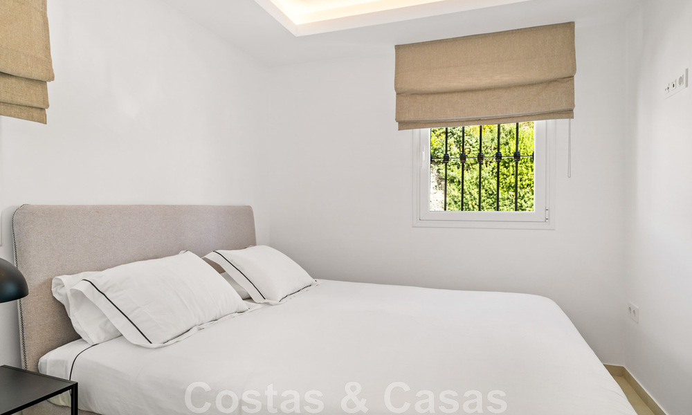 Ruim, volledig gerenoveerd luxepenthouse te koop met zeezicht in Benahavis - Marbella 45290