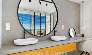 Ruim, volledig gerenoveerd luxepenthouse te koop met zeezicht in Benahavis - Marbella 45297 