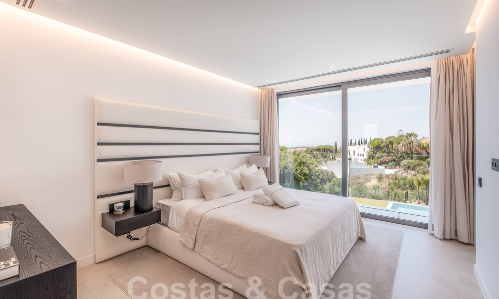Nieuwe, modernistische designervilla te koop met panoramisch uitzicht, op de New Golden Mile in Marbella - Benahavis 53649