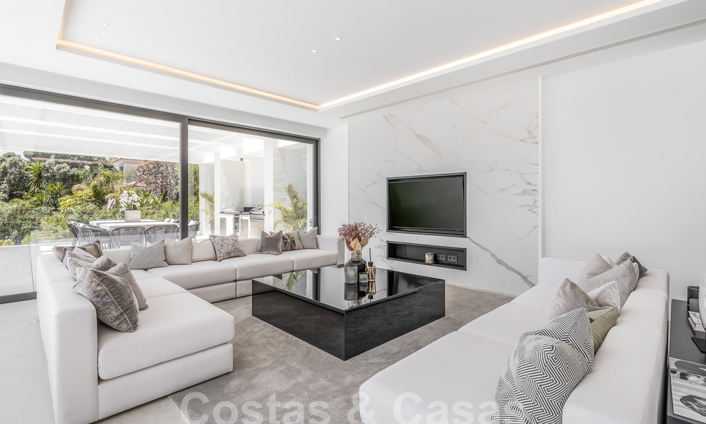 Nieuwe, modernistische designervilla te koop met panoramisch uitzicht, op de New Golden Mile in Marbella - Benahavis 53652