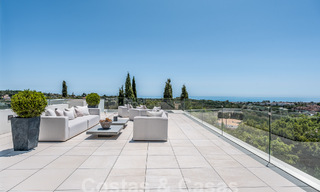 Nieuwe, modernistische designervilla te koop met panoramisch uitzicht, op de New Golden Mile in Marbella - Benahavis 53662 