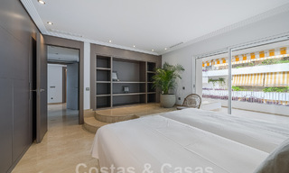 Ruim appartement te koop, volledig gerenoveerd in moderne stijl, gelegen in een begeerde area op de Golden Mile van Marbella 46430 