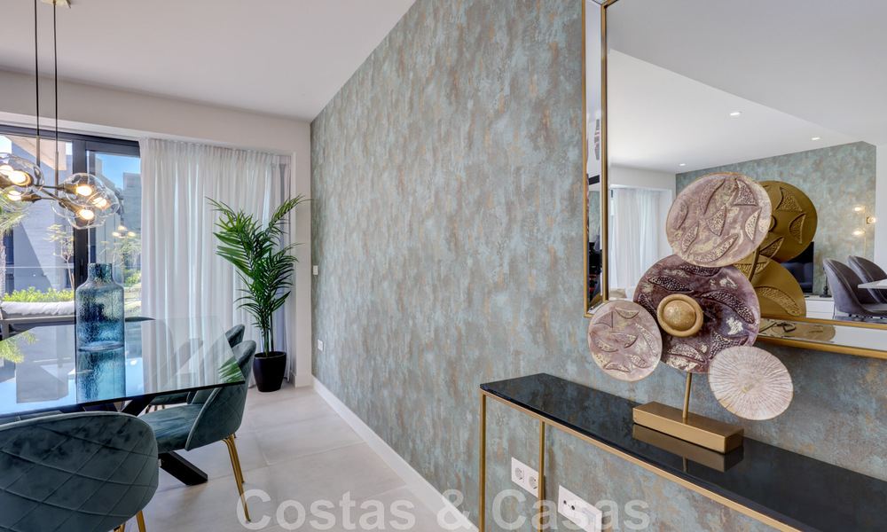 Instapklaar, modern 3-slaapkamer appartement te huur op langetermijn i/e golfresort o/d New Golden Mile, tussen Marbella en Estepona 45559