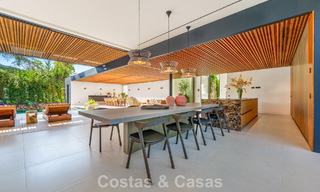 Avant-garde designervilla te koop met talrijke luxevoorzieningen in Nueva Andalucia, Marbella 786084 