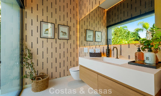Avant-garde designervilla te koop met talrijke luxevoorzieningen in Nueva Andalucia, Marbella 786095 