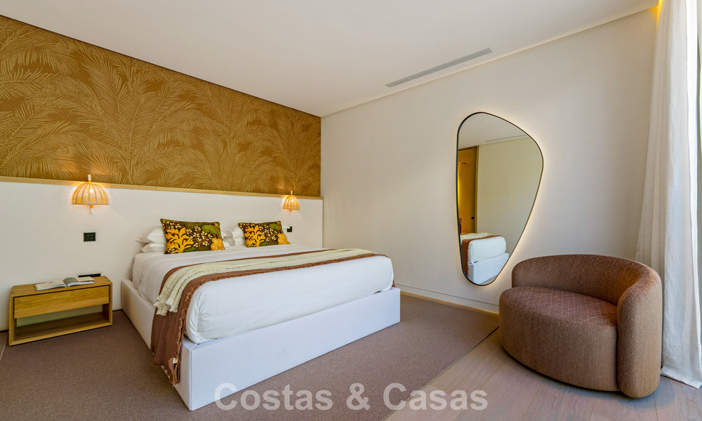 Avant-garde designervilla te koop met talrijke luxevoorzieningen in Nueva Andalucia, Marbella 786096