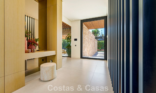 Avant-garde designervilla te koop met talrijke luxevoorzieningen in Nueva Andalucia, Marbella 786097 