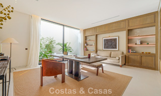 Avant-garde designervilla te koop met talrijke luxevoorzieningen in Nueva Andalucia, Marbella 786105 