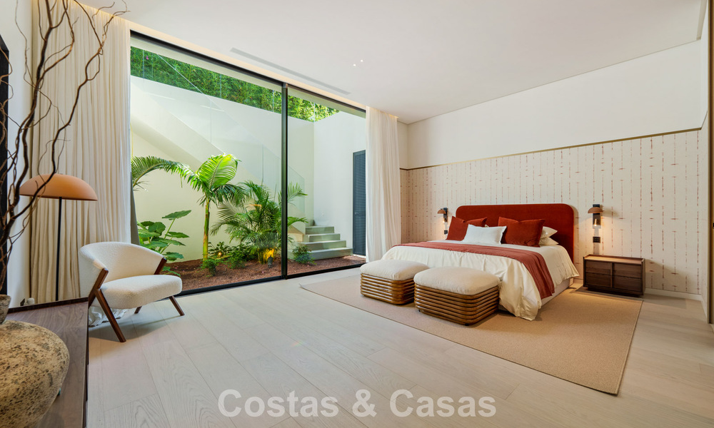 Avant-garde designervilla te koop met talrijke luxevoorzieningen in Nueva Andalucia, Marbella 786109
