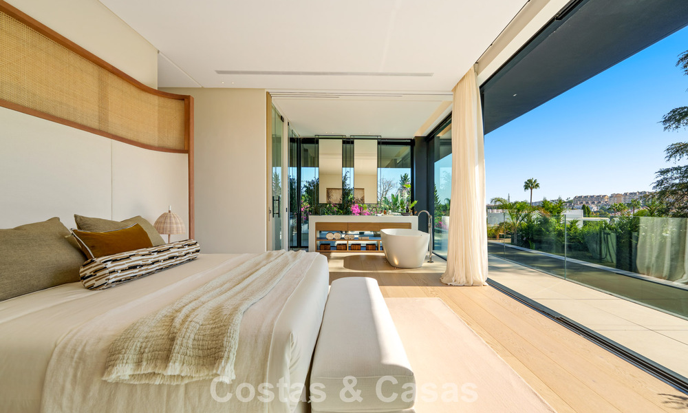 Avant-garde designervilla te koop met talrijke luxevoorzieningen in Nueva Andalucia, Marbella 786120