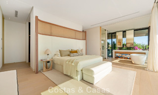 Avant-garde designervilla te koop met talrijke luxevoorzieningen in Nueva Andalucia, Marbella 786121 