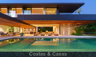 Avant-garde designervilla te koop met talrijke luxevoorzieningen in Nueva Andalucia, Marbella 786129 