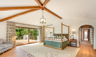 Boutique stijl villa te koop, op een steenworp afstand van het strand op Marbella’s begeerde Golden Mile 45709 