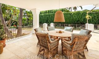 Boutique stijl villa te koop, op een steenworp afstand van het strand op Marbella’s begeerde Golden Mile 45721 