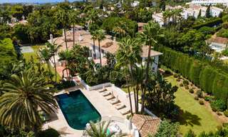 Boutique stijl villa te koop, op een steenworp afstand van het strand op Marbella’s begeerde Golden Mile 45742 