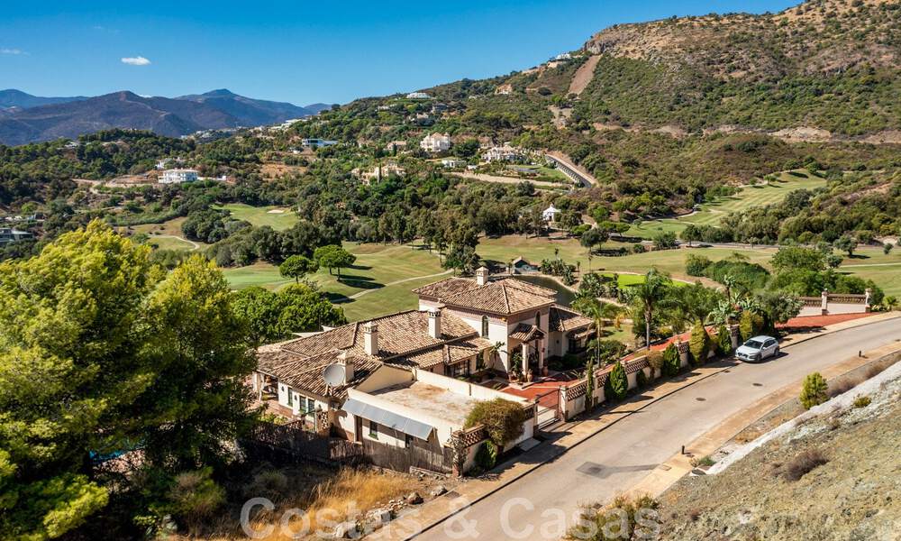 Formidabele, Mediterrane familievilla te koop met panoramisch uitzicht in een hoogstaand golfresort in Benahavis - Marbella 45804