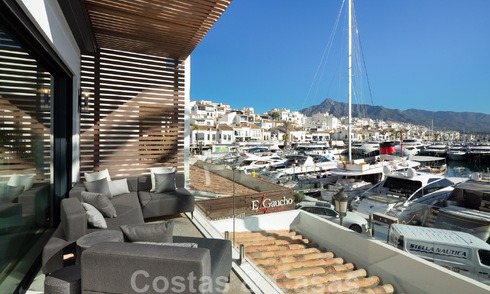 Modern gerenoveerd luxe appartement te koop, eerstelijns in de jachthaven van Puerto Banus, Marbella 46269