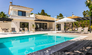Instapklare eigentijdse luxevilla te koop, op loopafstand van Puerto Banus en het strand van San Pedro, Marbella 46205 