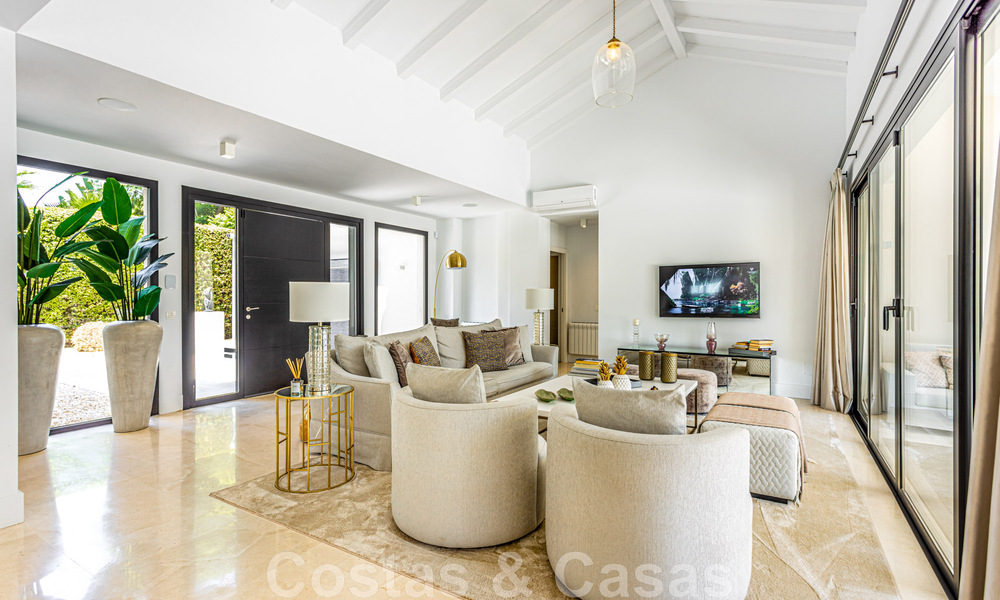 Instapklare eigentijdse luxevilla te koop, op loopafstand van Puerto Banus en het strand van San Pedro, Marbella 46213