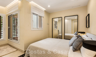 Instapklaar, recent gerenoveerd appartement te koop, in een strandcomplex, met zeezicht op de New Golden Mile, Estepona 46718 
