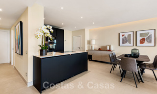 Instapklaar, recent gerenoveerd appartement te koop, in een strandcomplex, met zeezicht op de New Golden Mile, Estepona 46741 