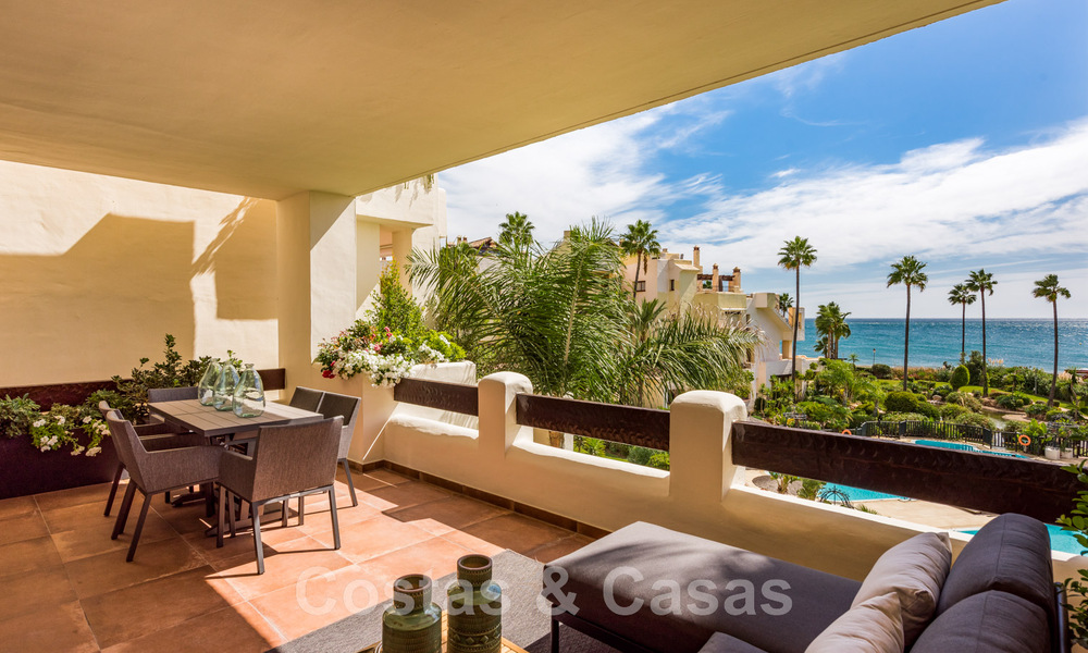 Instapklaar, recent gerenoveerd appartement te koop, in een strandcomplex, met zeezicht op de New Golden Mile, Estepona 46744