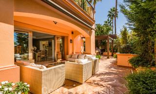 Ruim duplex, dubbel appartement in een eerstelijnsstrandcomplex op loopafstand van Puerto Banus, Marbella 46764 