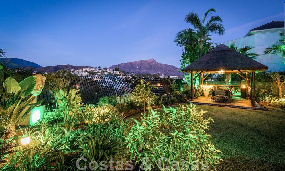 Unieke, mediterrane luxevilla te koop met rustgevend uitzicht op de golfbanen in een begeerde woonwijk in La Quinta, Benahavis - Marbella 48501