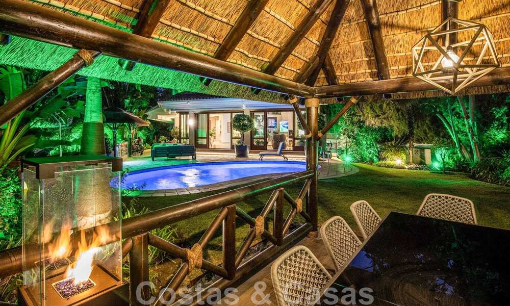 Unieke, mediterrane luxevilla te koop met rustgevend uitzicht op de golfbanen in een begeerde woonwijk in La Quinta, Benahavis - Marbella 48502