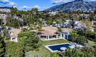 Traditionele, Spaanse luxevilla te koop, op tweede lijn golf in een prestigieuze woonwijk in Nueva Andalucia, Marbella 775956 