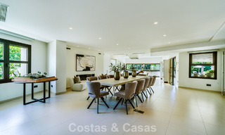 Traditionele, Spaanse luxevilla te koop, op tweede lijn golf in een prestigieuze woonwijk in Nueva Andalucia, Marbella 775982 