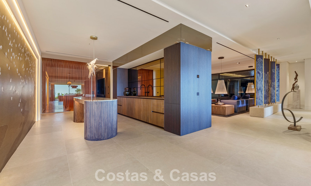 Majestueuze, eigentijdse nieuwbouwvilla te koop met subliem zeezicht in de heuvels van La Quinta te Benahavis - Marbella 786672