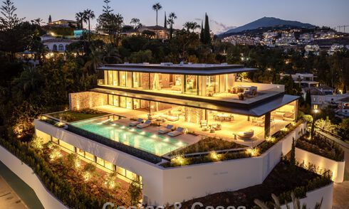 Majestueuze, eigentijdse nieuwbouwvilla te koop met subliem zeezicht in de heuvels van La Quinta te Benahavis - Marbella 786710