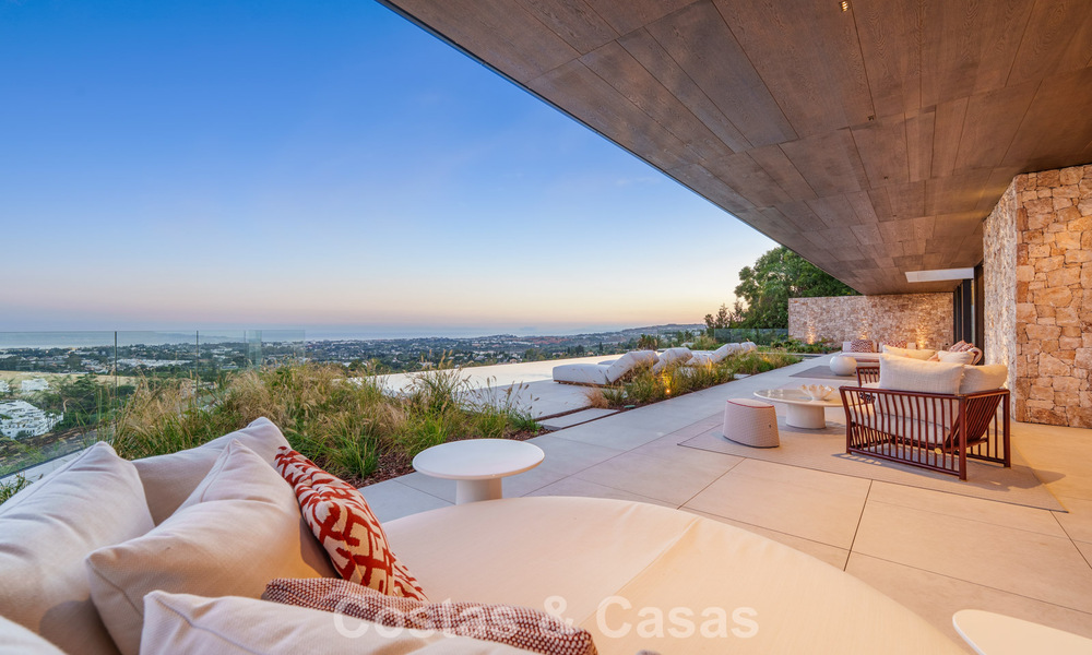 Majestueuze, eigentijdse nieuwbouwvilla te koop met subliem zeezicht in de heuvels van La Quinta te Benahavis - Marbella 786712