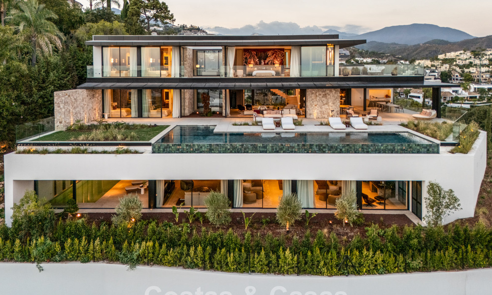 Majestueuze, eigentijdse nieuwbouwvilla te koop met subliem zeezicht in de heuvels van La Quinta te Benahavis - Marbella 786722