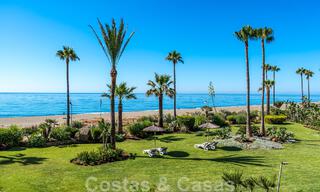 Ruim, gerenoveerd appartement te koop in een strandcomplex met panoramisch zeezicht, op de New Golden Mile tussen Marbella en Estepona 46543 