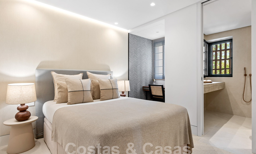 Ruim, gerenoveerd appartement te koop in een strandcomplex met panoramisch zeezicht, op de New Golden Mile tussen Marbella en Estepona 54911
