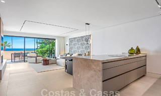 Ruim, gerenoveerd appartement te koop in een strandcomplex met panoramisch zeezicht, op de New Golden Mile tussen Marbella en Estepona 54919 