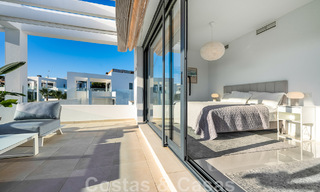 Instapklaar, eigentijds, luxepenthouse te koop met 3 slaapkamers in een beveiligd wooncomplex in Marbella - Benahavis 46482 