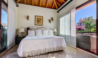 Luxe penthouse te koop in een vijfsterren wooncomplex aan het strand met prachtig zicht op zee, op de New Golden Mile tussen Marbella en Estepona 46586 