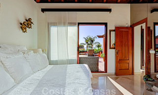 Luxe penthouse te koop in een vijfsterren wooncomplex aan het strand met prachtig zicht op zee, op de New Golden Mile tussen Marbella en Estepona 46589 
