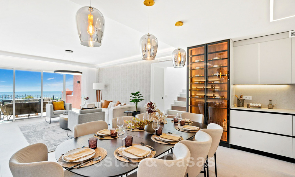 Modern gerenoveerd, 4-slaapkamer penthouse te koop met prachtig zeezicht in een gated community in Benahavis - Marbella 47138