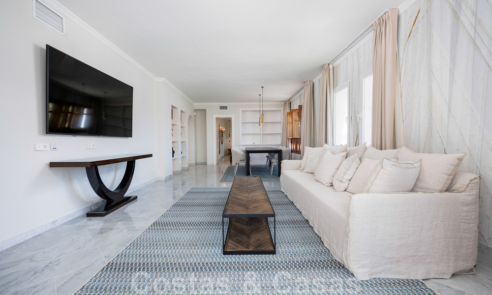 Schitterend 4- slaapkamers penthouse te koop in Puente Romano, op de Golden Mile in Marbella 47723