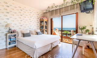 Penthouse te koop in een afgeschermde urbanisatie, eerstelijnsstrand met open zeezicht in Oost Marbella 46916 