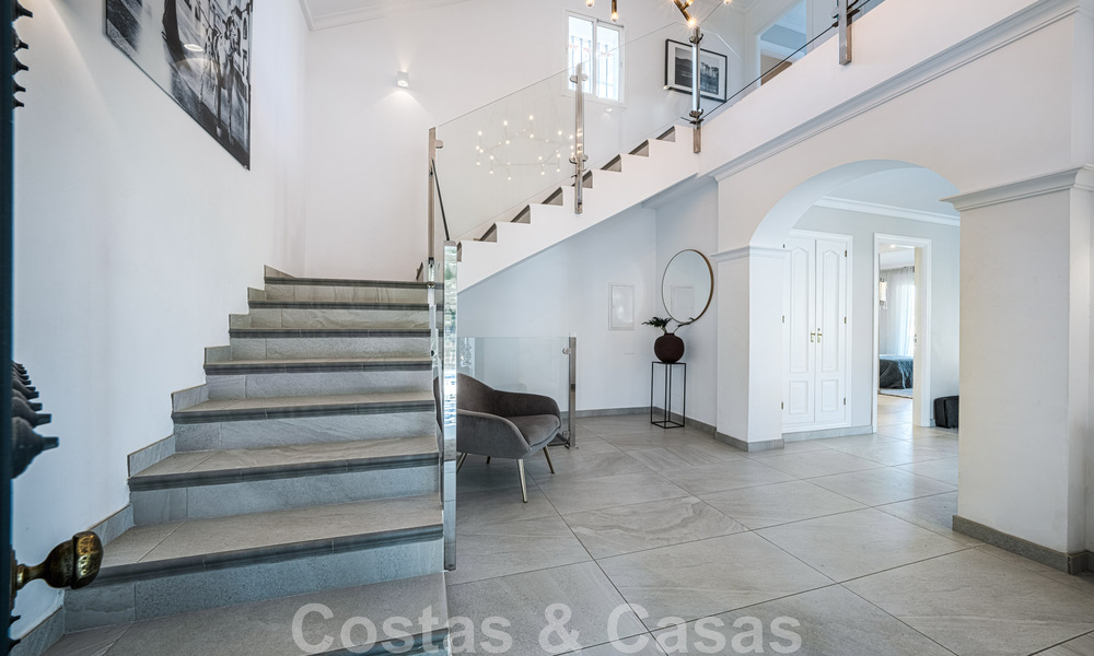 Charmante, eigentijds gerenoveerde luxevilla te koop op wandelafstand van alle voorzieningen in Nueva Andalucia – Marbella 47112