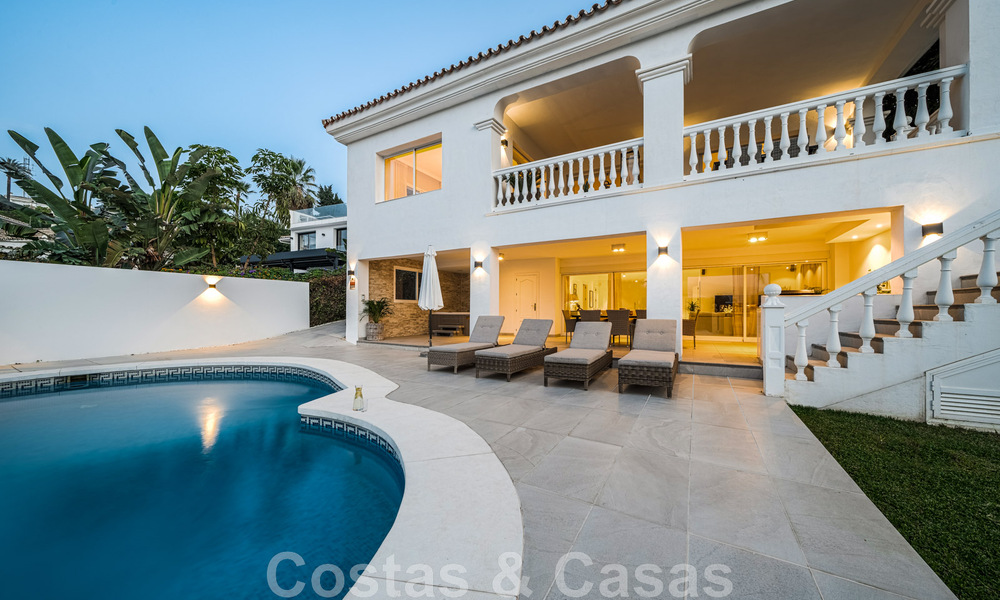 Charmante, eigentijds gerenoveerde luxevilla te koop op wandelafstand van alle voorzieningen in Nueva Andalucia – Marbella 47126