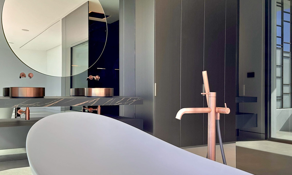 Instapklaar, exclusieve high-end haflvrijstaande villa te koop op loopafstand van Puerto Banus in Nueva Andalucia, Marbella 61015