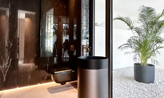 Instapklaar, exclusieve high-end haflvrijstaande villa te koop op loopafstand van Puerto Banus in Nueva Andalucia, Marbella 61031 