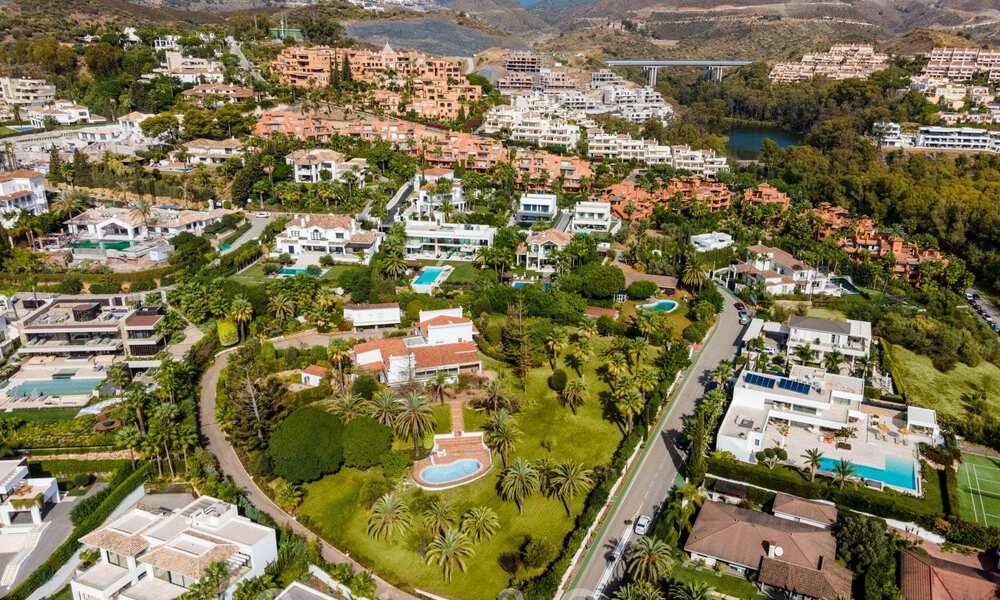 Investeringsopportuniteit! Bouwgrond van bijna 8.000m² te koop in een exclusieve villawijk van Nueva Andalucia, Marbella 47611