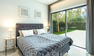 Vrijstaande boutique villa te koop, omgeven door groen, in een private gated community op de New Golden Mile tussen Marbella en Estepona 47823 